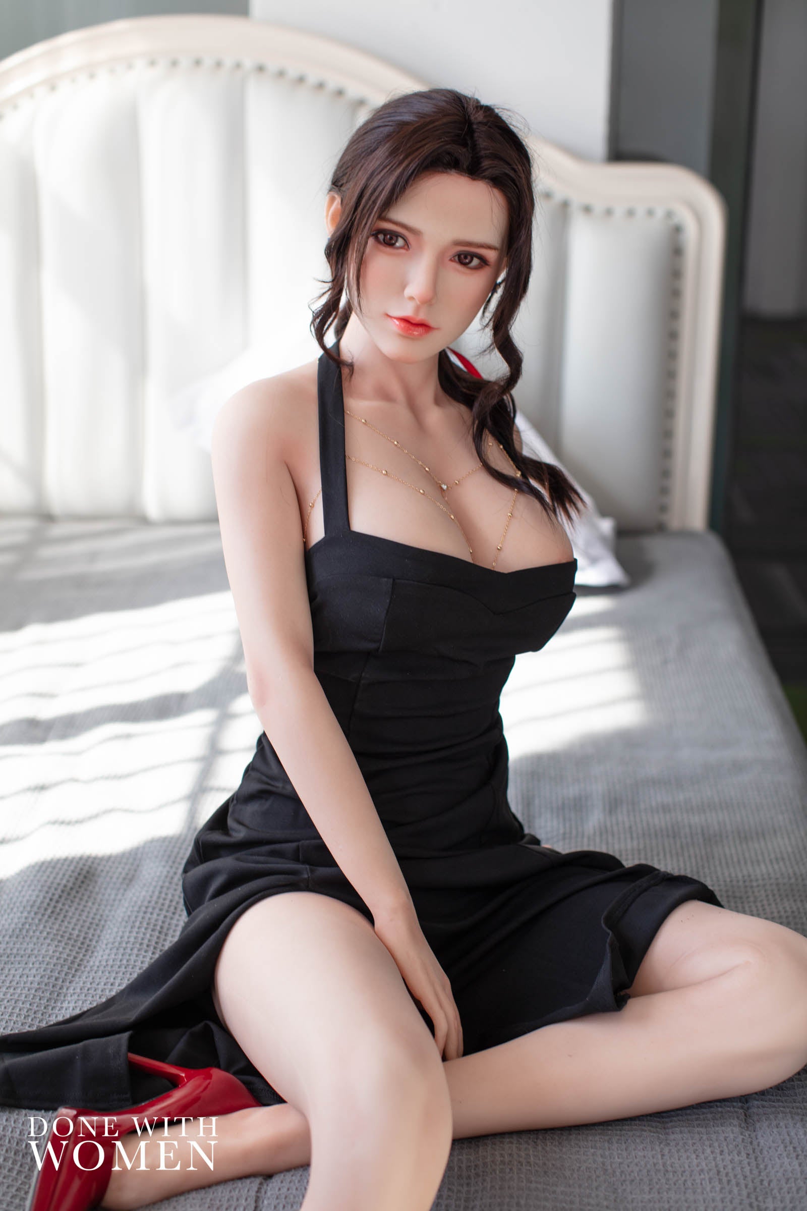 Starpery 171cm / 5ft7 D cup - Julie