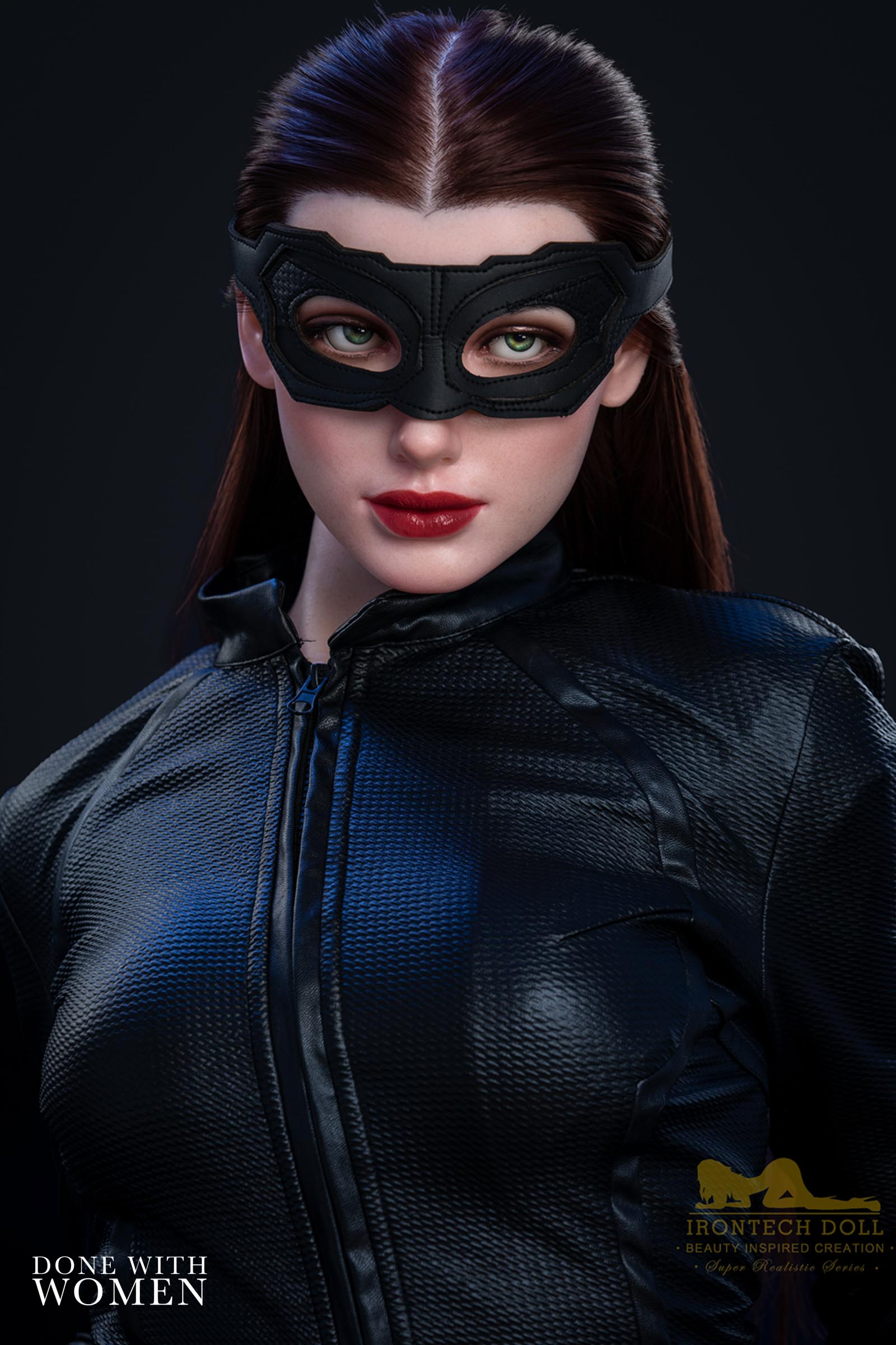 Irontech Doll 168cm / 5ft6 Silicone Luna (Catwoman)