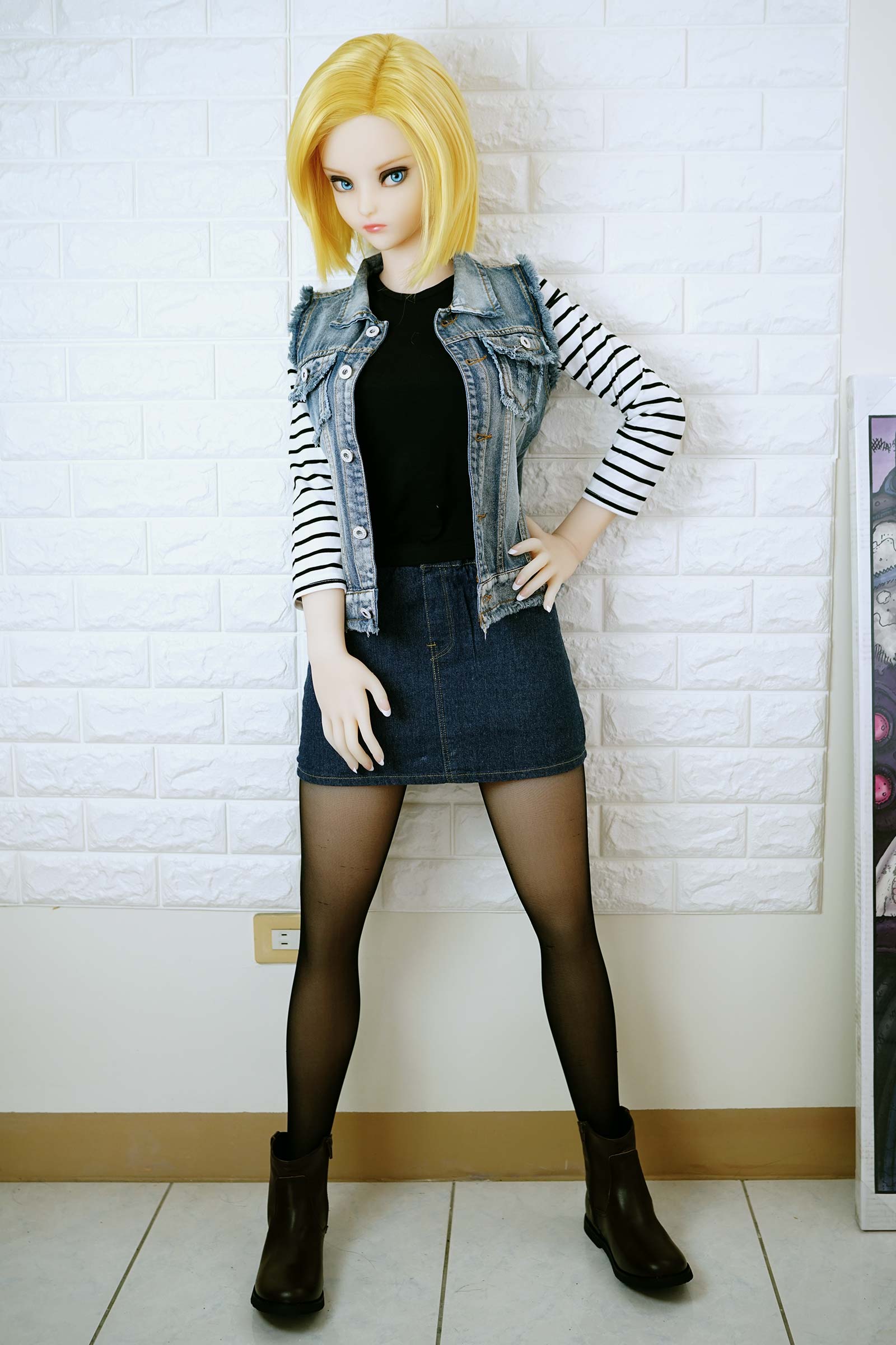 Lazuli 145cm / 4ft9 by Doll House 168