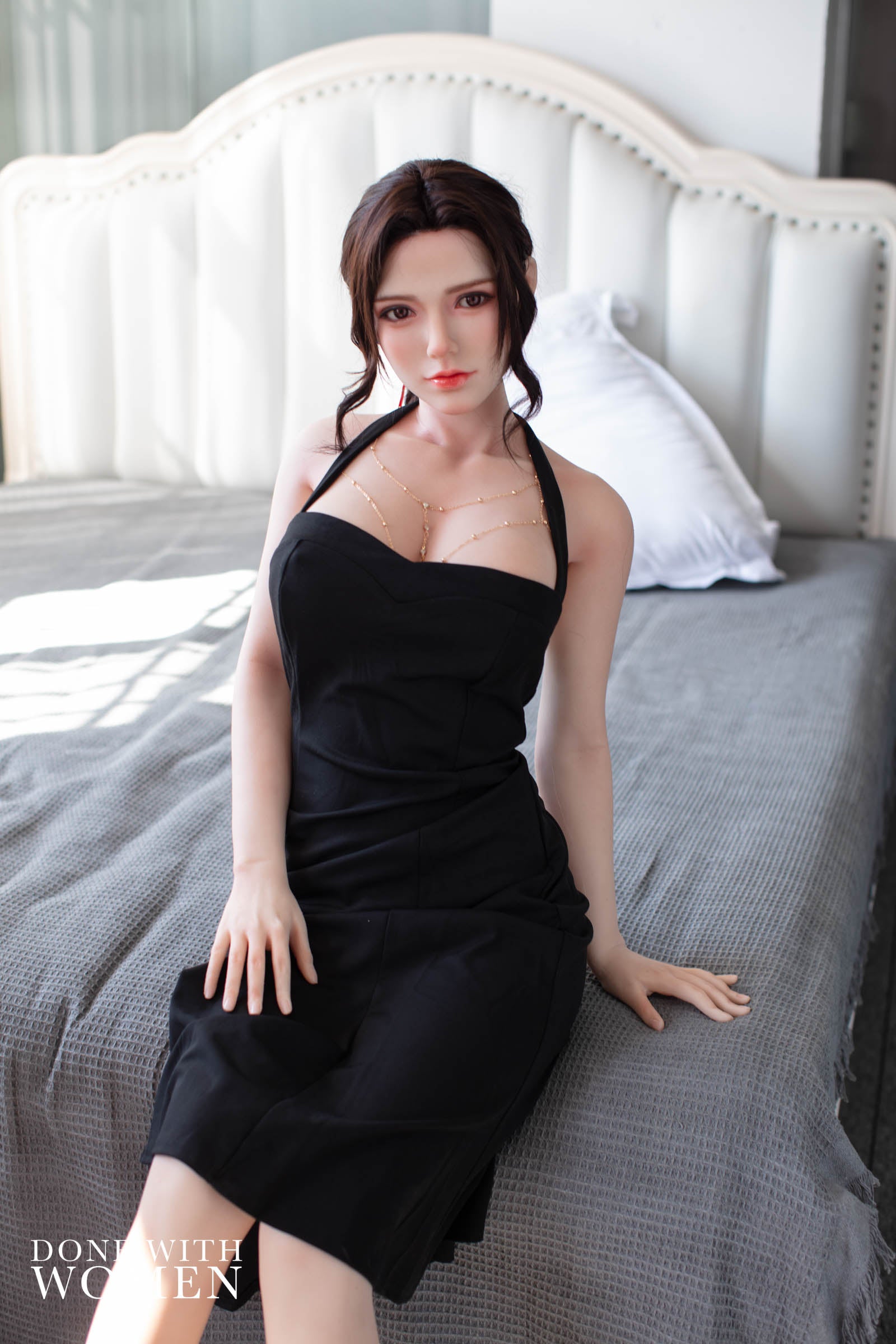 Starpery 171cm / 5ft7 D cup - Julie